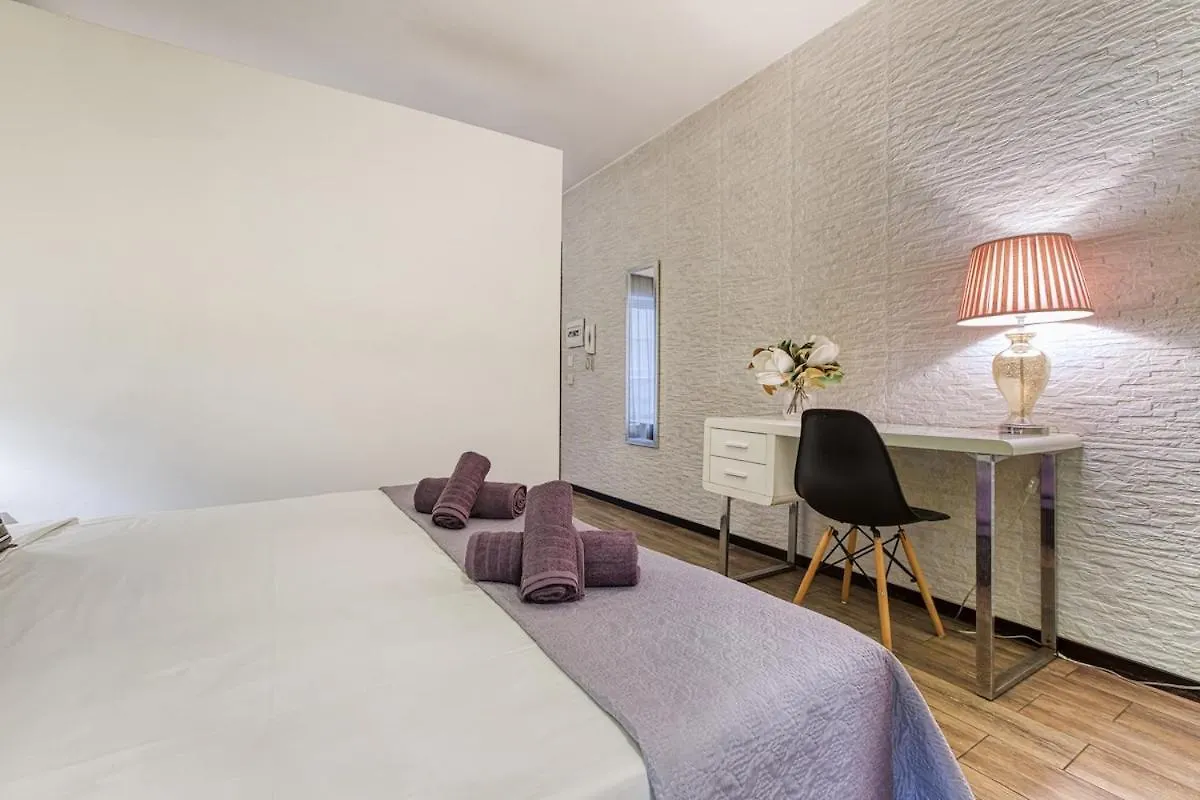 Stylish 1Bedroom Studio In The Heart Of St Julians 101 San Ġiljan 0*,  Malta